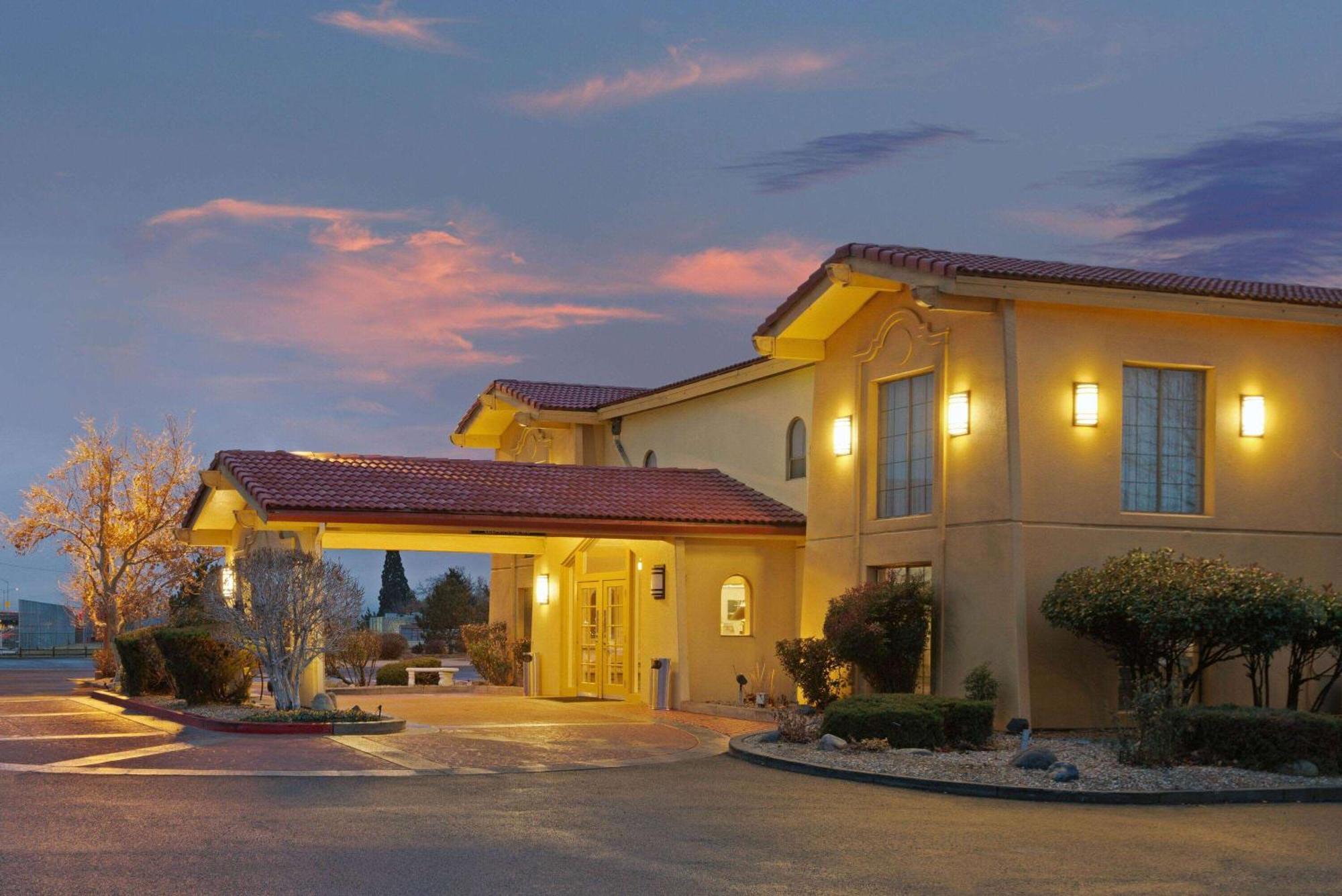 La Quinta Inn By Wyndham Рино Экстерьер фото